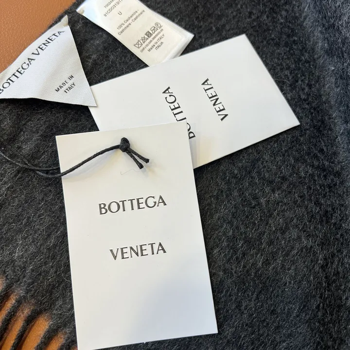 スーパーコピー フェンディ マフラー