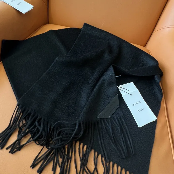 スーパーコピー フェンディ マフラー