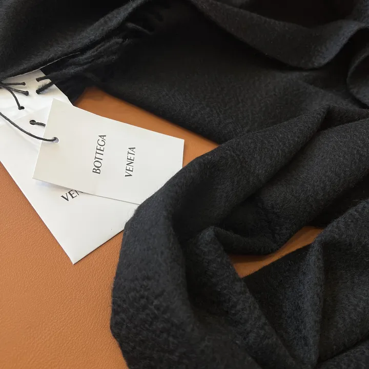 スーパーコピー フェンディ マフラー