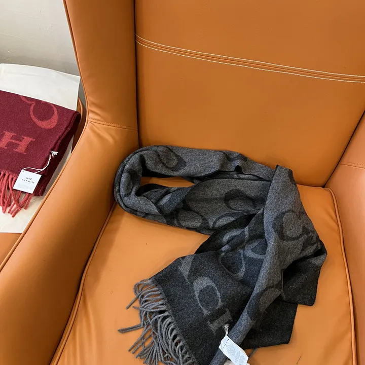 スーパーコピー コーチ マフラー