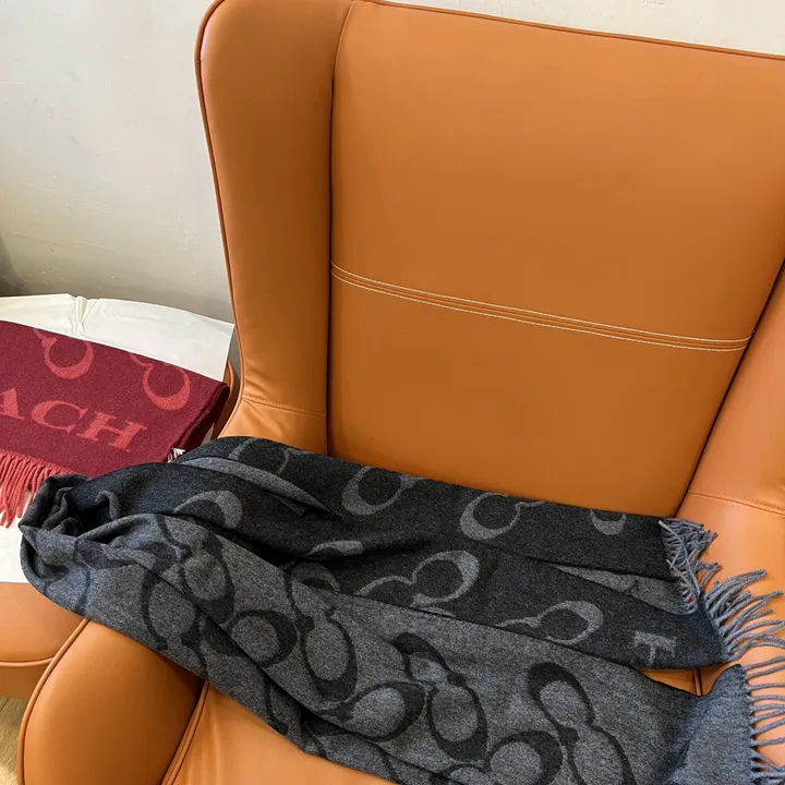 スーパーコピー コーチ マフラー