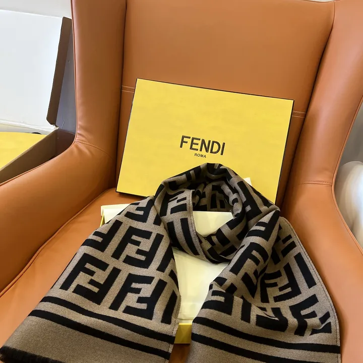 スーパーコピー フェンディ マフラー