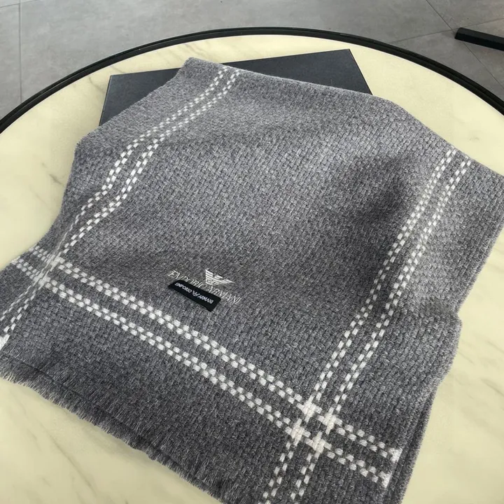 スーパーコピー フェンディ マフラー