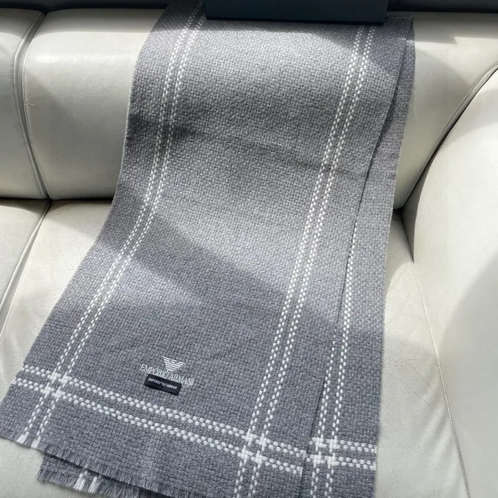 スーパーコピー フェンディ マフラー