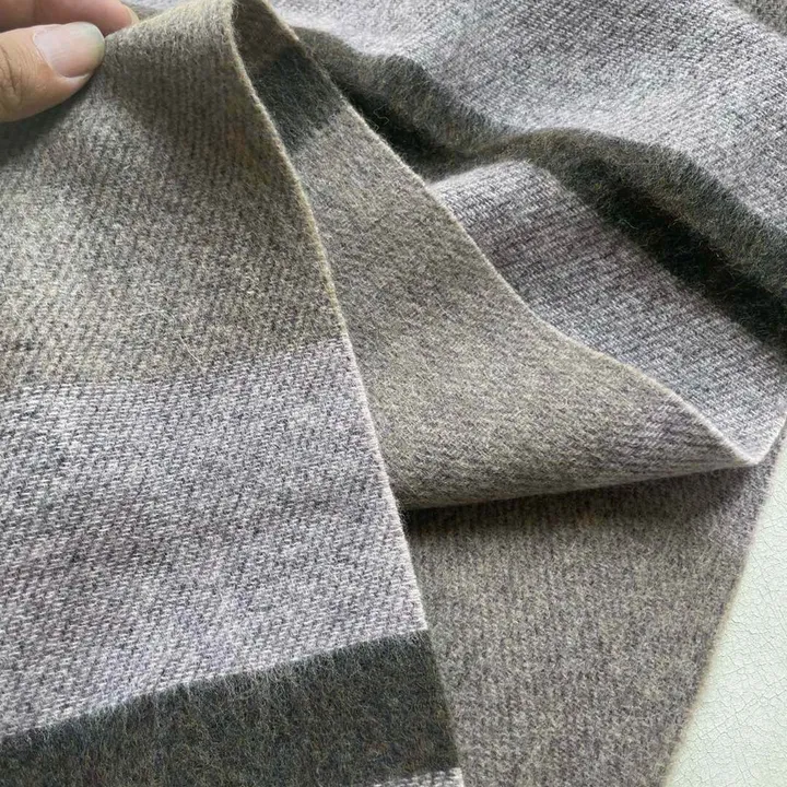 スーパーコピー フェンディ マフラー