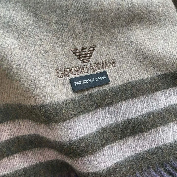 スーパーコピー フェンディ マフラー