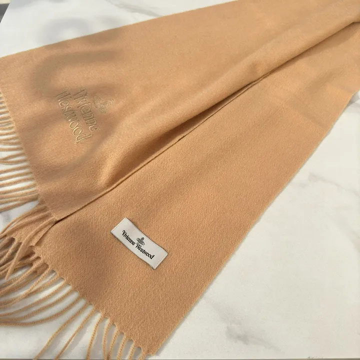 スーパーコピー ヴィヴィアン・ウエストウッド マフラー