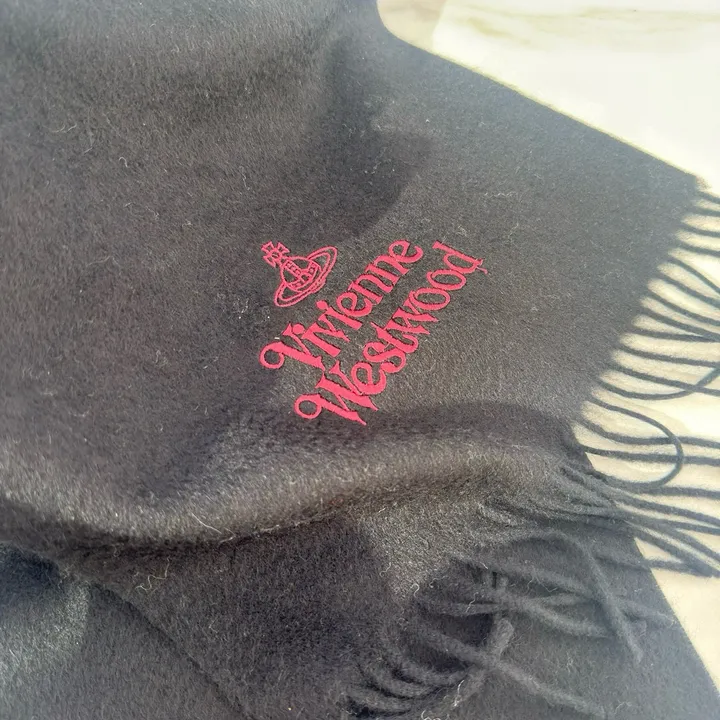 スーパーコピー ヴィヴィアン・ウエストウッド マフラー