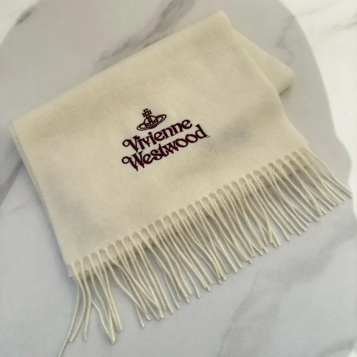 スーパーコピー ヴィヴィアン・ウエストウッド マフラー