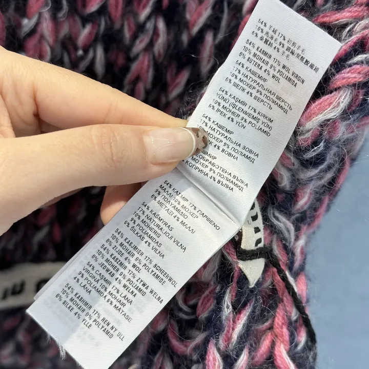 スーパーコピー ミュウミュウ マフラー