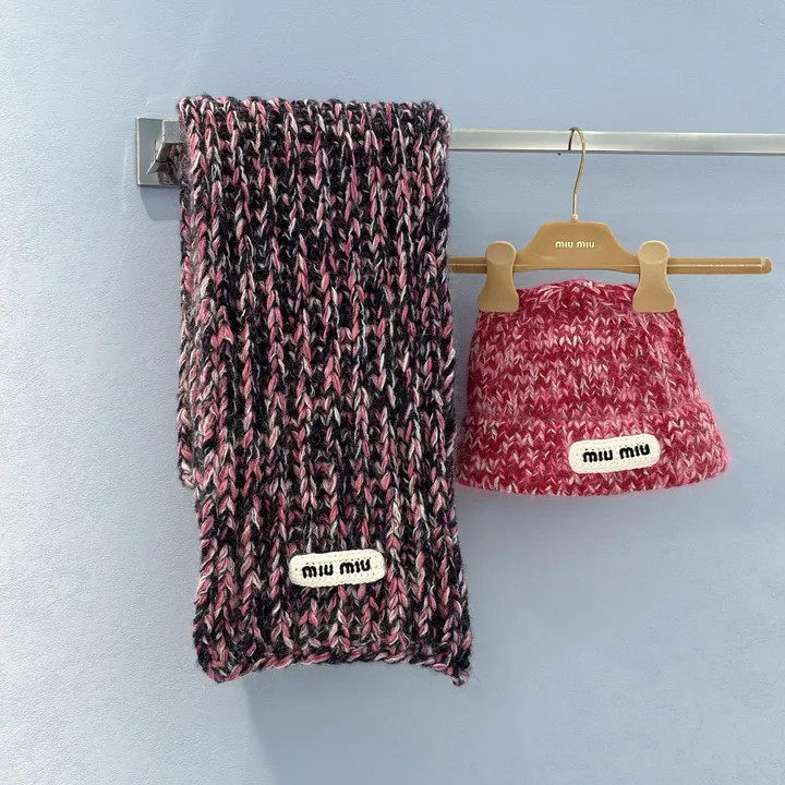 スーパーコピー ミュウミュウ マフラー