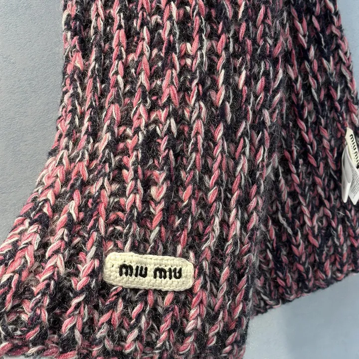 スーパーコピー ミュウミュウ マフラー