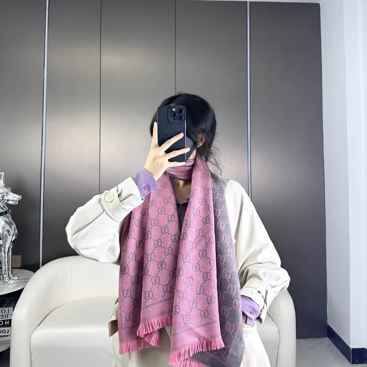 スーパーコピー グッチ マフラー