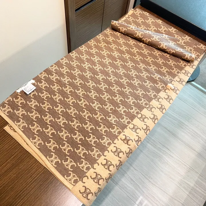 スーパーコピー セリーヌ マフラー