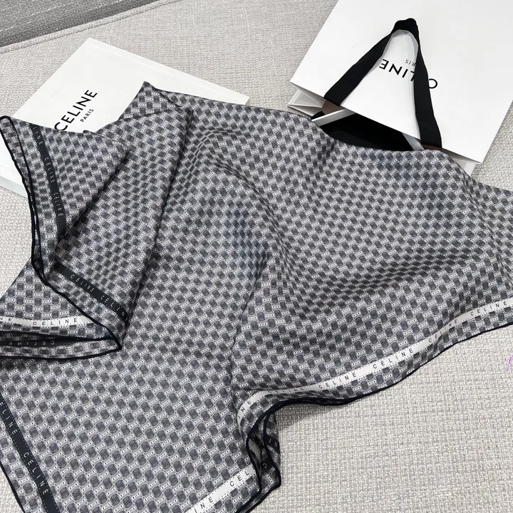 スーパーコピー セリーヌ マフラー