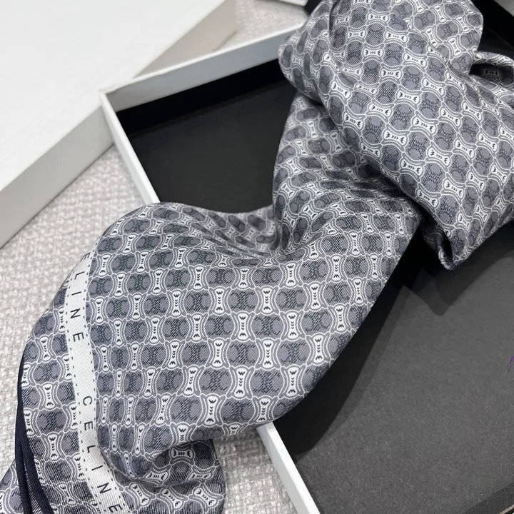 スーパーコピー セリーヌ マフラー