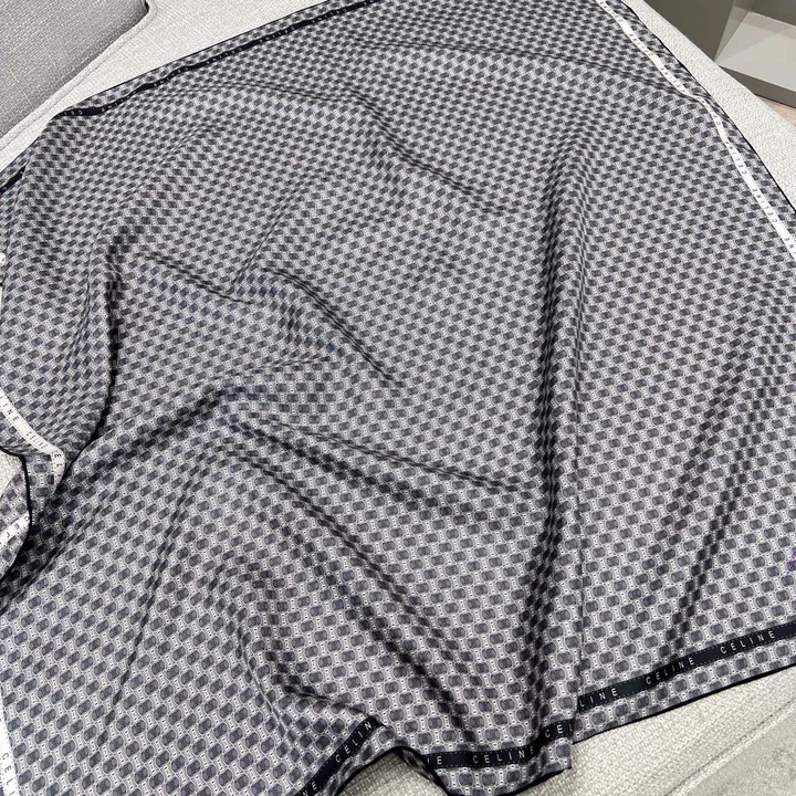 スーパーコピー セリーヌ マフラー