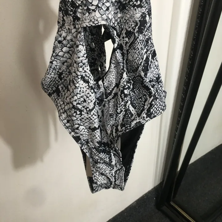 スーパーコピー ディオール 水着