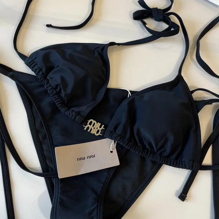 スーパーコピー ミュウミュウ 水着