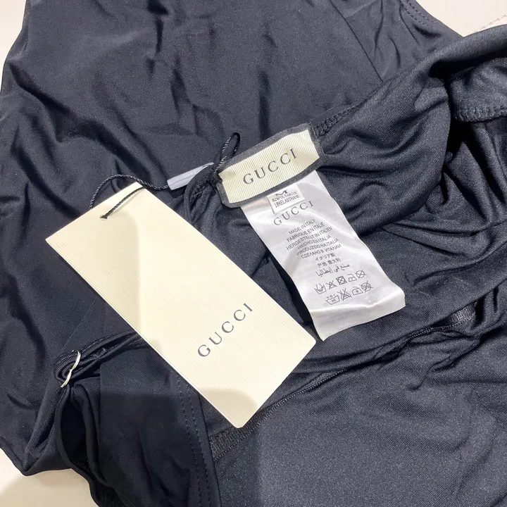 スーパーコピー グッチ 水着