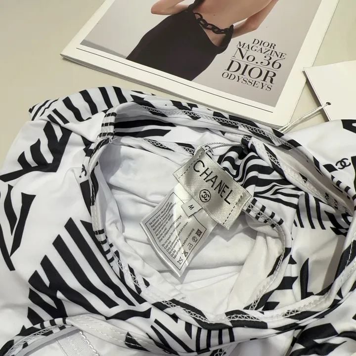 スーパーコピー シャネル 水着