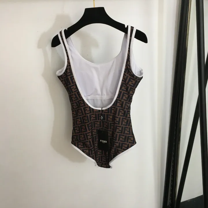 スーパーコピー フェンディ 水着