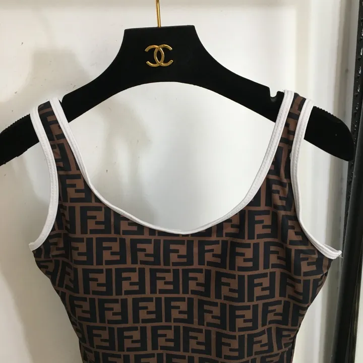 スーパーコピー フェンディ 水着