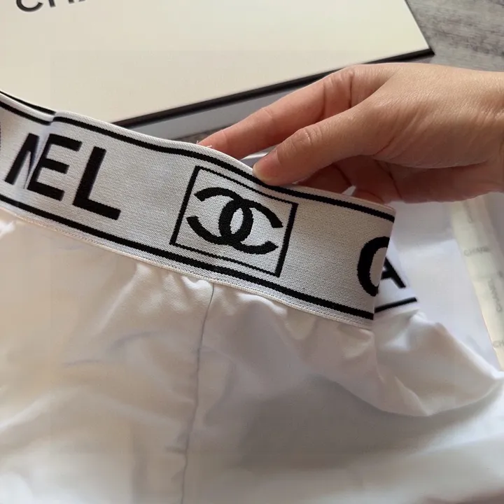 スーパーコピー シャネル 水着