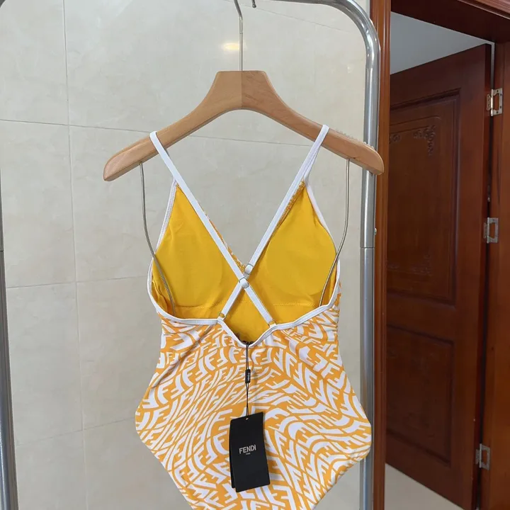 スーパーコピー フェンディ 水着