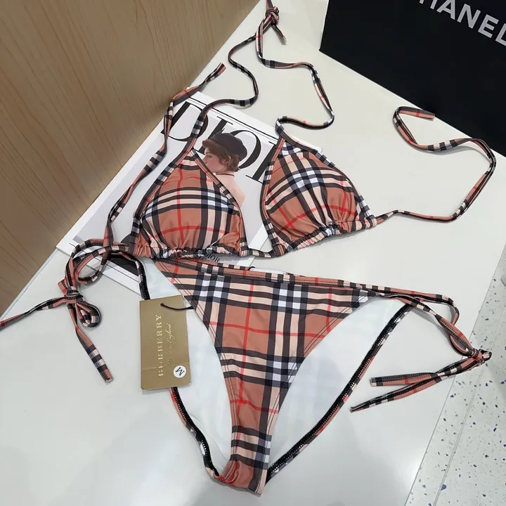 スーパーコピー バーバリー ス 水着