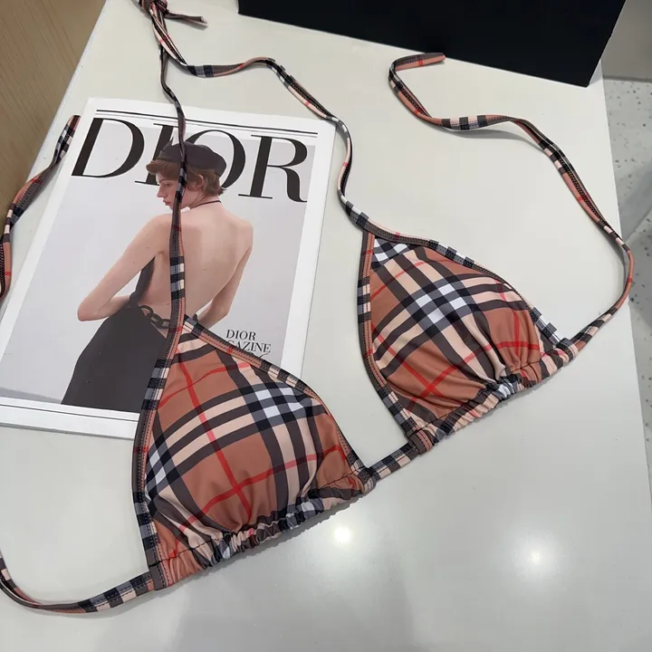 スーパーコピー バーバリー ス 水着