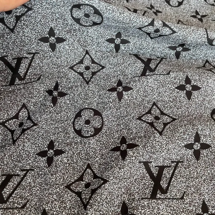 スーパーコピー ルイヴィトン 水着