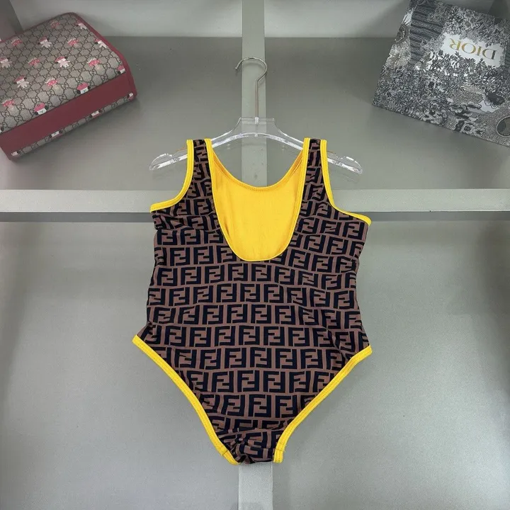 スーパーコピー フェンディ 水着