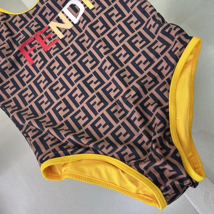 スーパーコピー フェンディ 水着