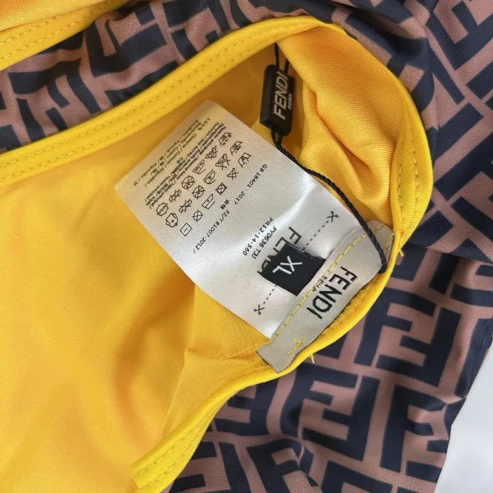 スーパーコピー フェンディ 水着