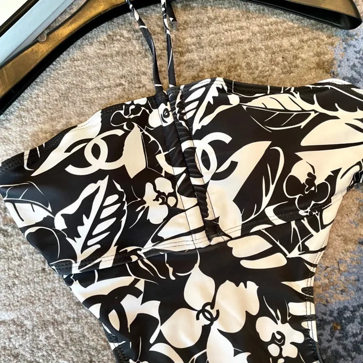 スーパーコピー シャネル 水着