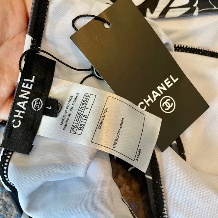 スーパーコピー シャネル 水着