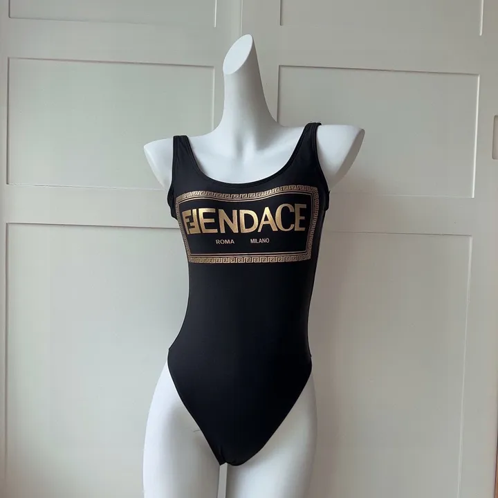 スーパーコピー フェンディ 水着