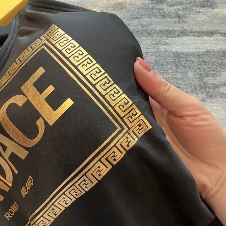 スーパーコピー フェンディ 水着