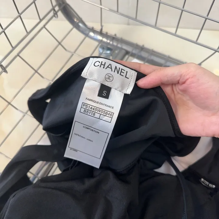 スーパーコピー シャネル 水着