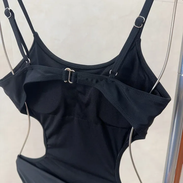 スーパーコピー シャネル 水着