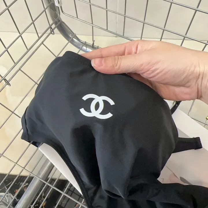 スーパーコピー シャネル 水着