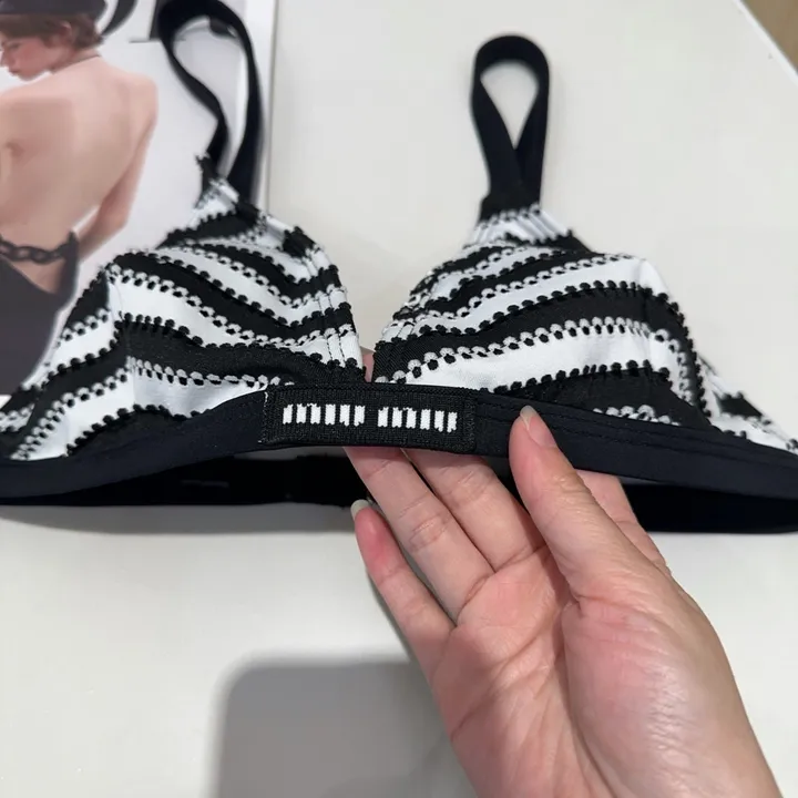 スーパーコピー ミュウミュウ 水着