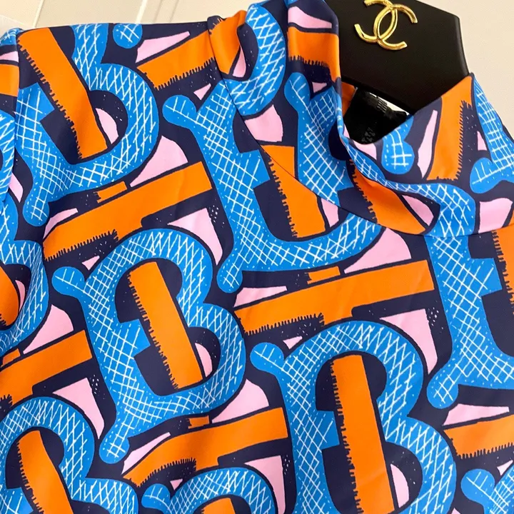 スーパーコピー バーバリー ス 水着