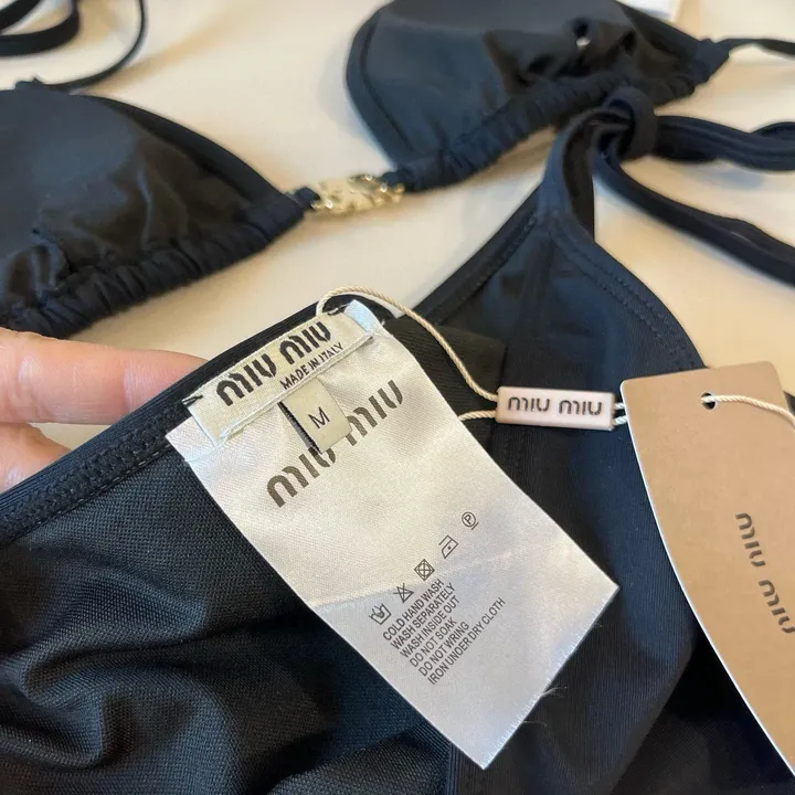 スーパーコピー ミュウミュウ 水着