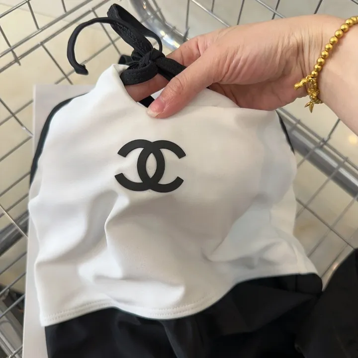 スーパーコピー シャネル 水着