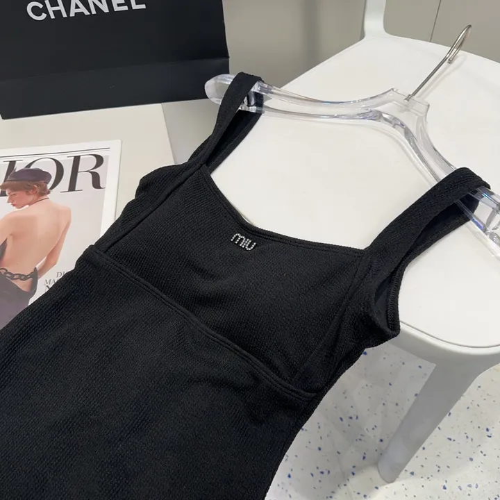 スーパーコピー ミュウミュウ 水着