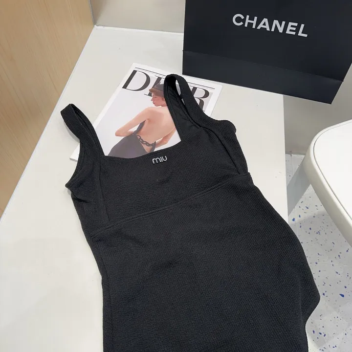 スーパーコピー ミュウミュウ 水着