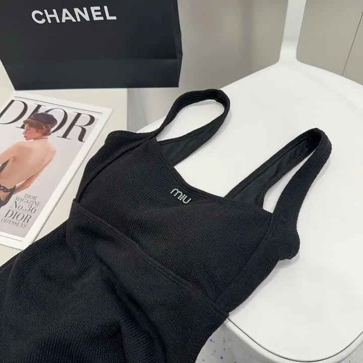 スーパーコピー ミュウミュウ 水着