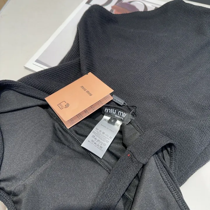 スーパーコピー ミュウミュウ 水着